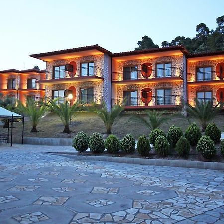 Ta 2 Pefka - Petros Italos Neos Marmaras Exterior photo